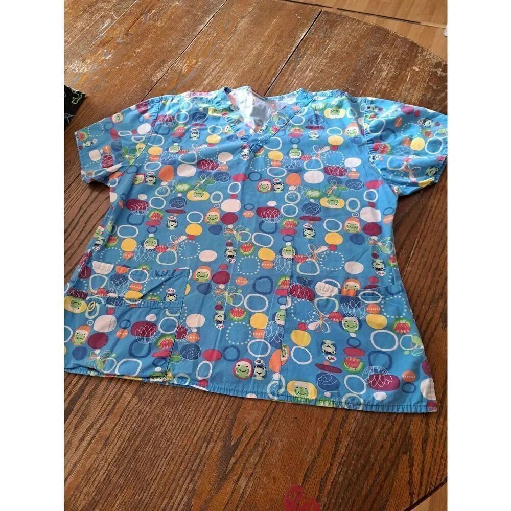 Medium Multi Color Frogs and Flowers Floral Short Sleeve VNeck Scrub Top Shirt